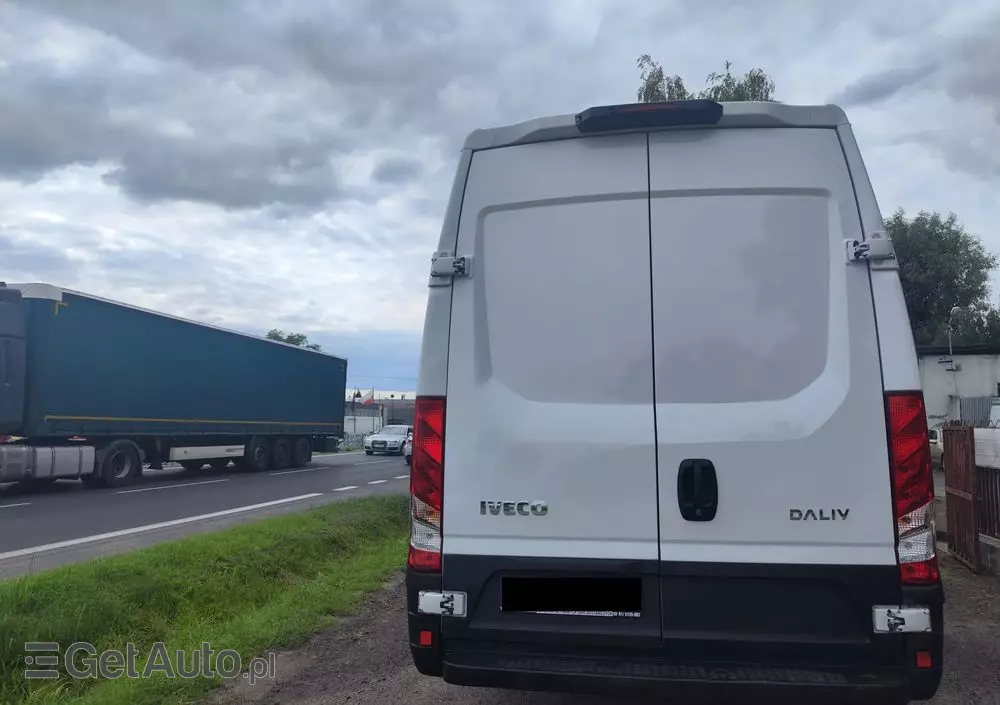 IVECO Daily 35S14 maxi brygadówka 7 osób 