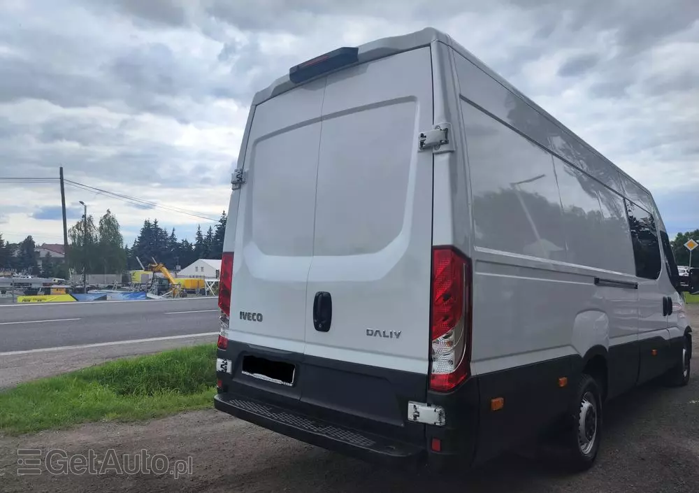IVECO Daily 35S14 maxi brygadówka 7 osób 