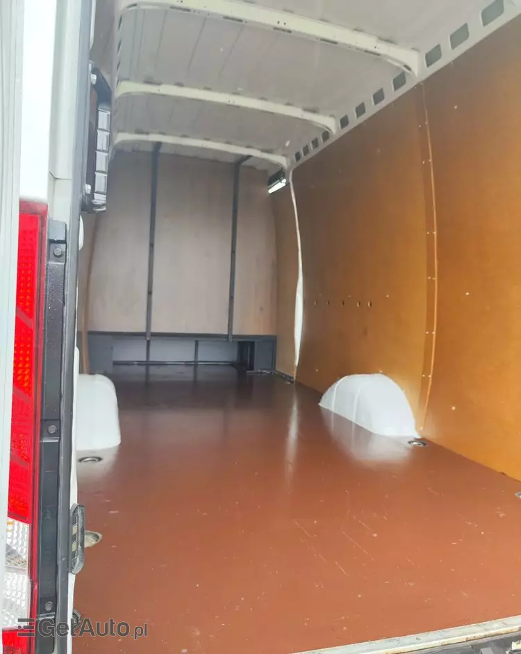 IVECO Daily 35S14 maxi brygadówka 7 osób 