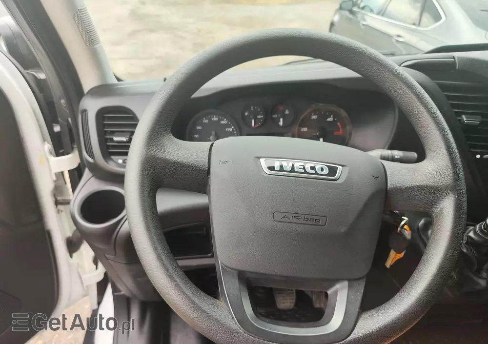 IVECO Daily 35S14 maxi brygadówka 7 osób 