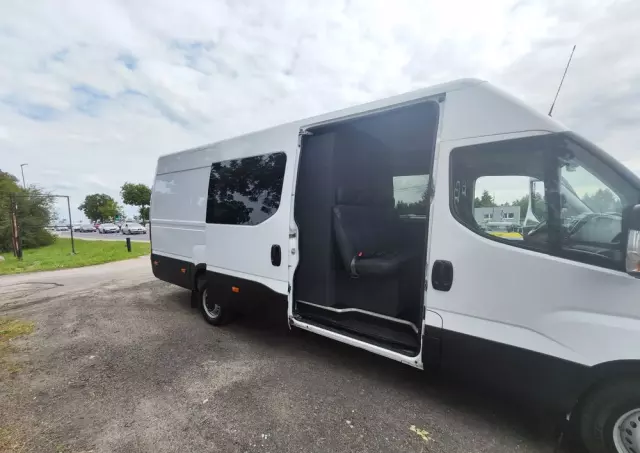 IVECO Daily 35S14 maxi brygadówka 7 osób 