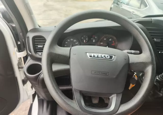 IVECO Daily 35S14 maxi brygadówka 7 osób 