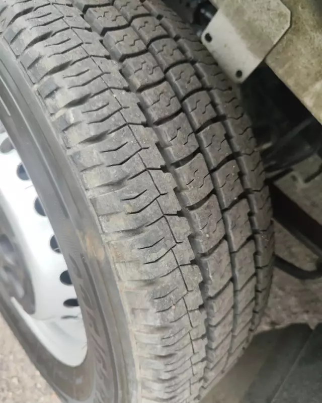 IVECO Daily 35S14 maxi brygadówka 7 osób 