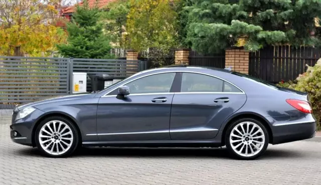 MERCEDES-BENZ CLS 