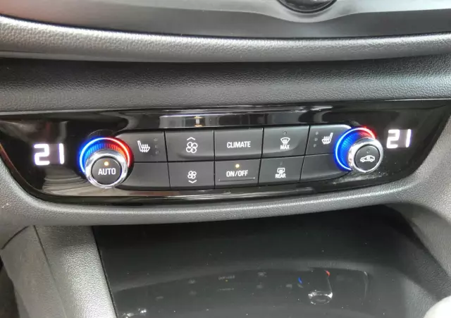 OPEL Insignia Sports Tourer 1.6 Diesel Automatik Ultimate