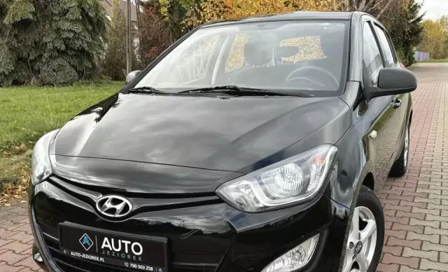 HYUNDAI I20 