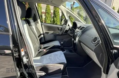 SUZUKI SX4 