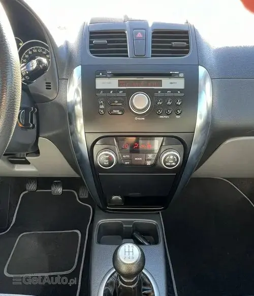 SUZUKI SX4 
