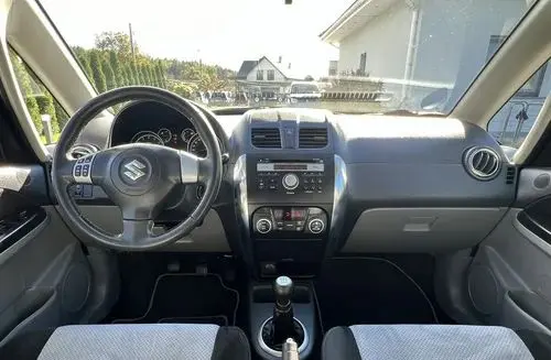 SUZUKI SX4 