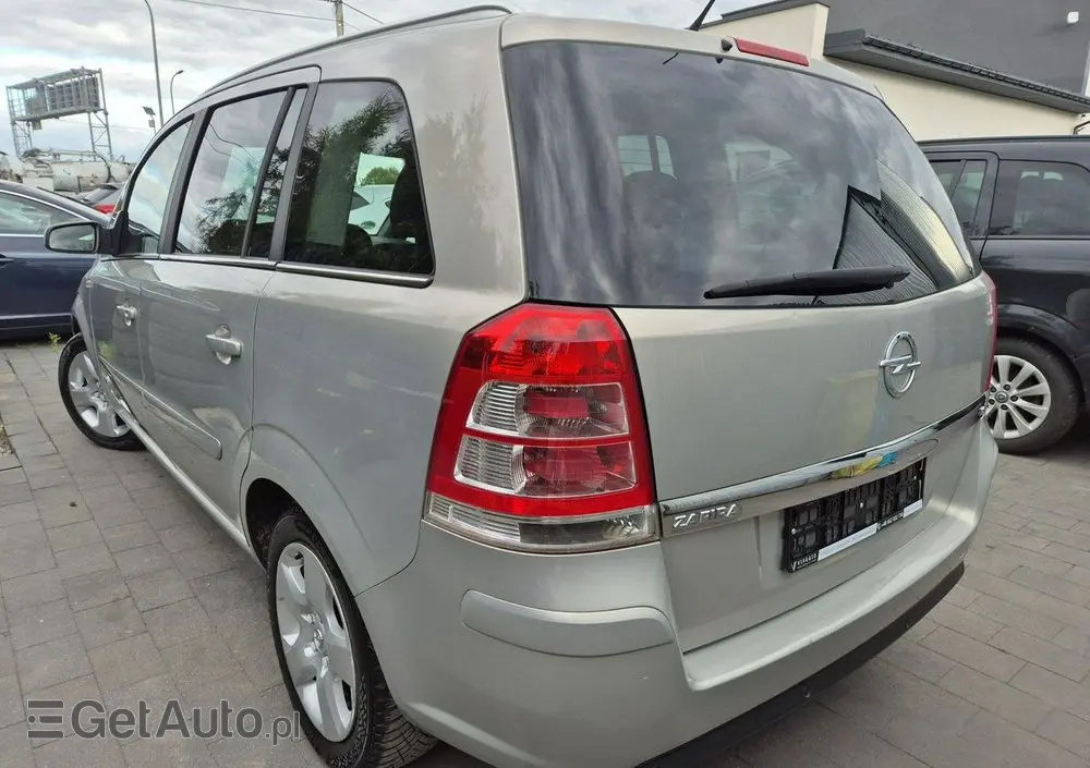OPEL Zafira 1.8 Innovation