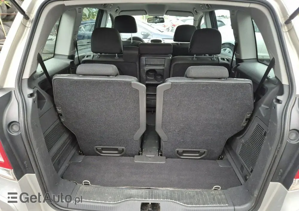 OPEL Zafira 1.8 Innovation