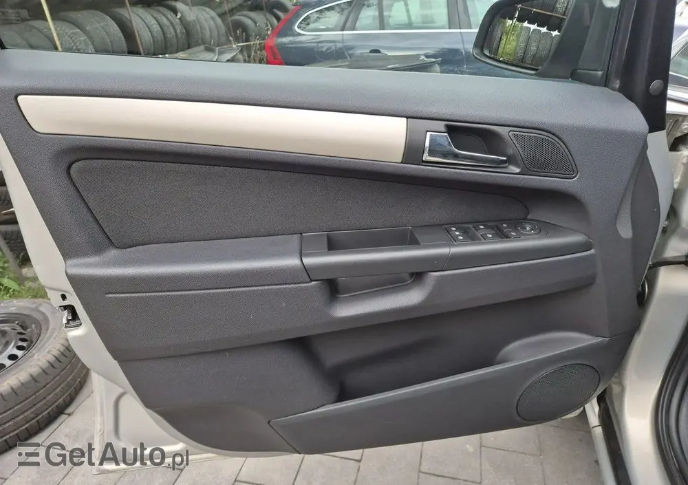 OPEL Zafira 1.8 Innovation