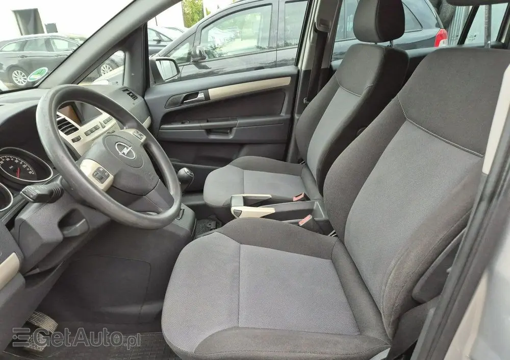 OPEL Zafira 1.8 Innovation