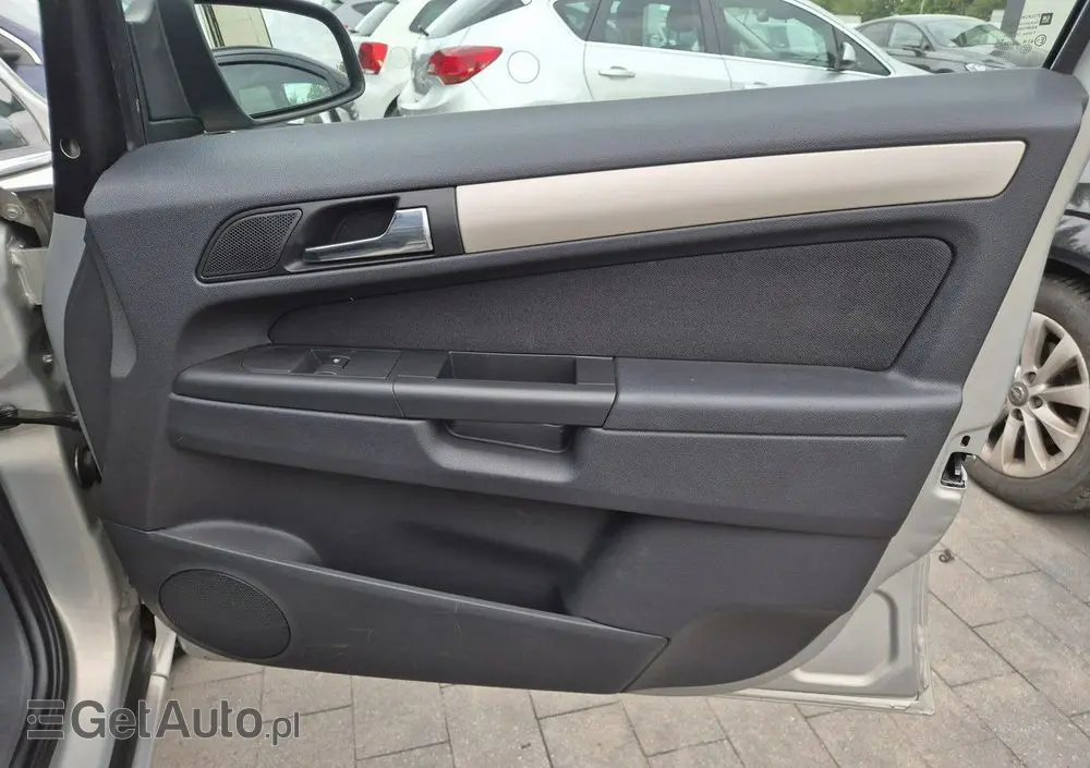 OPEL Zafira 1.8 Innovation