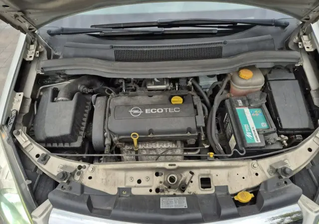 OPEL Zafira 1.8 Innovation