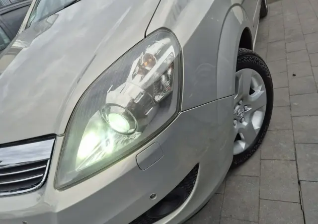 OPEL Zafira 1.8 Innovation