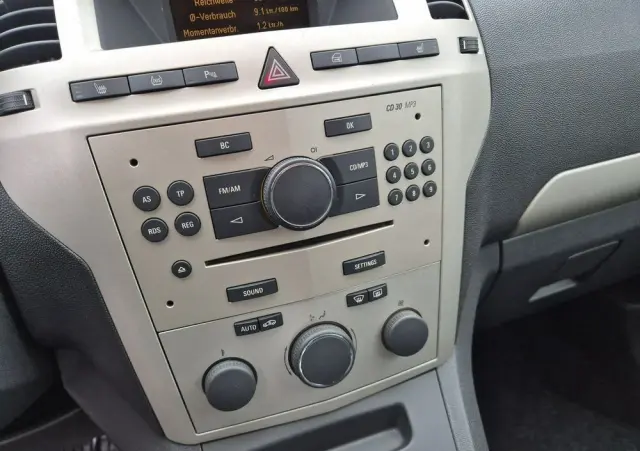 OPEL Zafira 1.8 Innovation