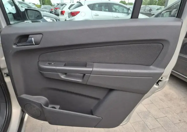 OPEL Zafira 1.8 Innovation