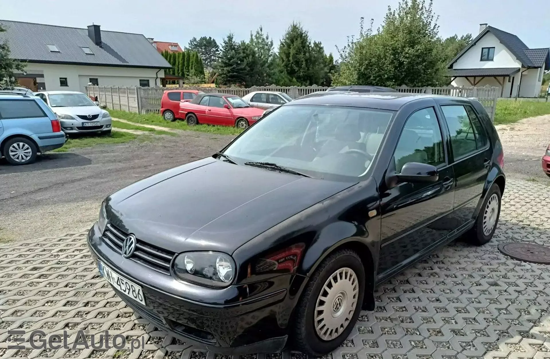 VOLKSWAGEN Golf 