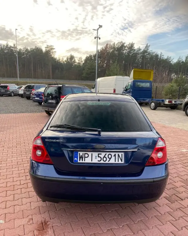 FORD Mondeo 1.8 Titanium