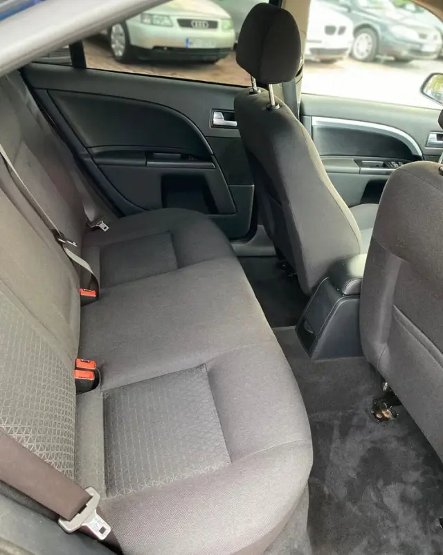 FORD Mondeo 1.8 Titanium