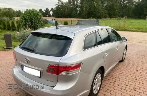 TOYOTA Avensis 