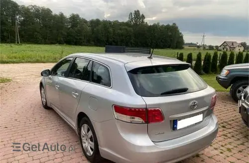 TOYOTA Avensis 
