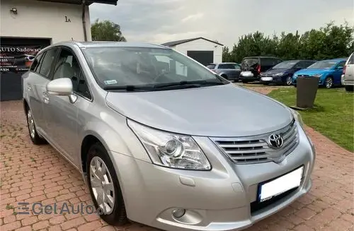 TOYOTA Avensis 