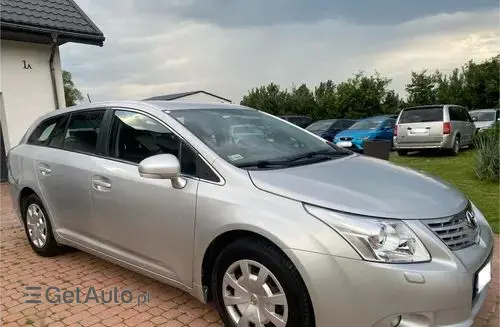TOYOTA Avensis 