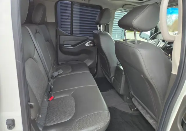 NISSAN Navara DPF Autm LB Platinum