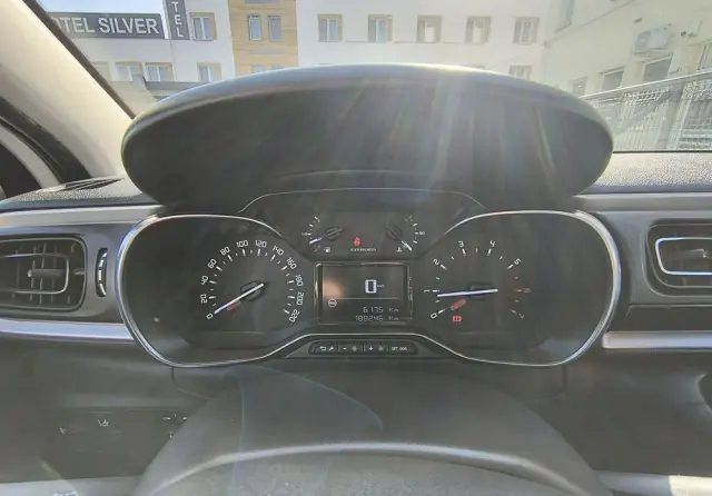 CITROËN C3 1.6 BlueHDi Shine S&S