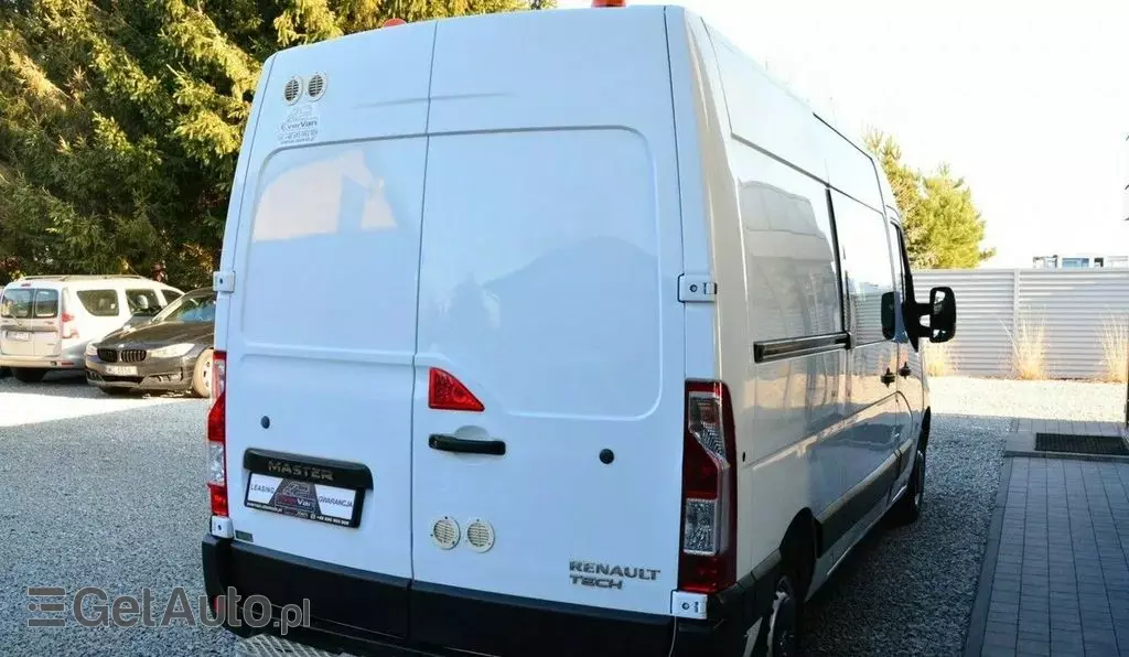 RENAULT Master 
