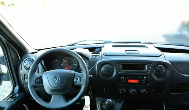 RENAULT Master 