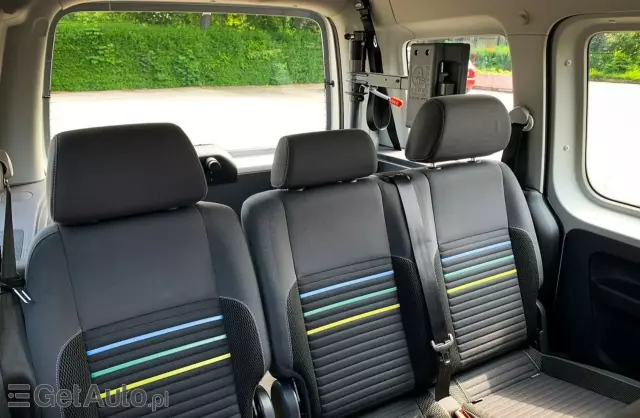 VOLKSWAGEN Caddy 