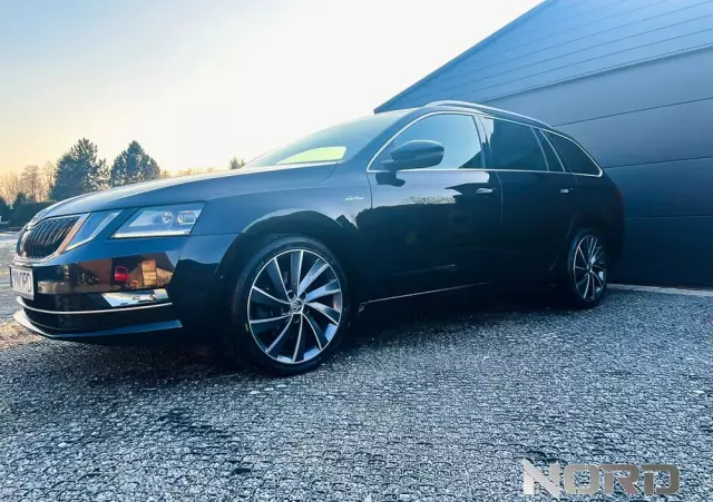 SKODA Octavia Combi 2.0 TDI 4x4 DSG L&K