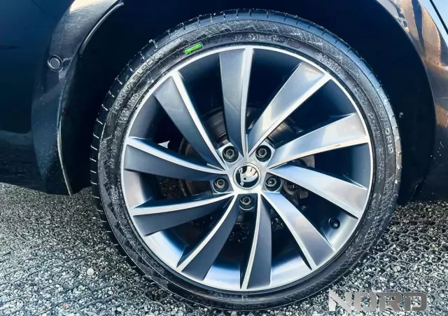 SKODA Octavia Combi 2.0 TDI 4x4 DSG L&K