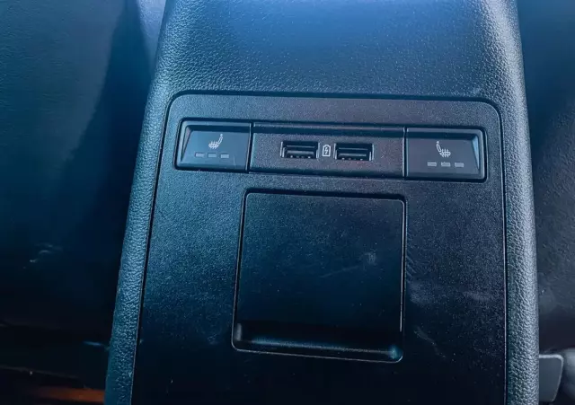 SKODA Octavia Combi 2.0 TDI 4x4 DSG L&K