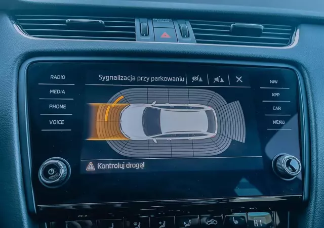 SKODA Octavia Combi 2.0 TDI 4x4 DSG L&K