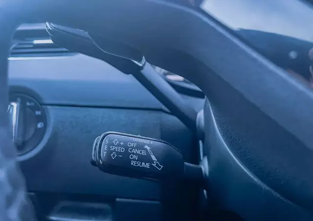 SKODA Octavia Combi 2.0 TDI 4x4 DSG L&K