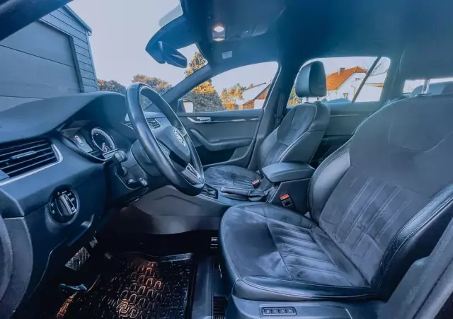 SKODA Octavia Combi 2.0 TDI 4x4 DSG L&K