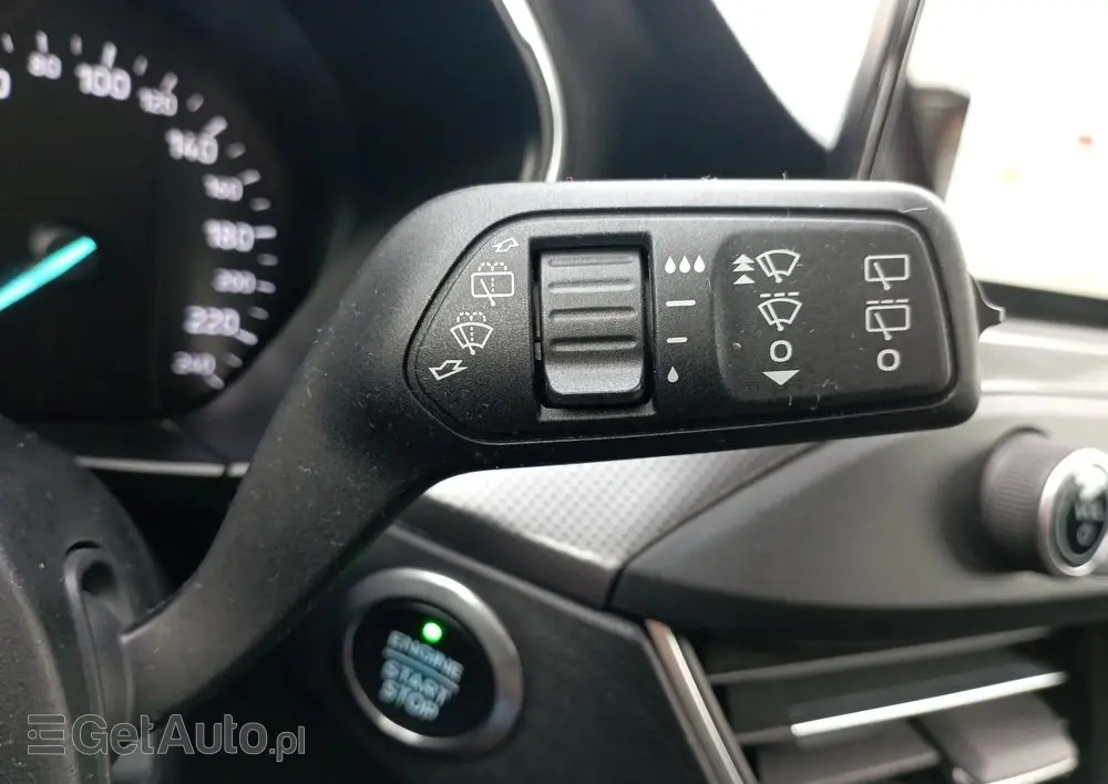 FORD Focus 1.0 EcoBoost Titanium ASS