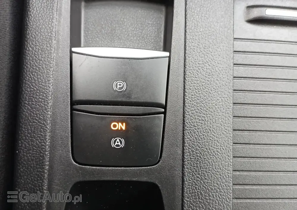 FORD Focus 1.0 EcoBoost Titanium ASS