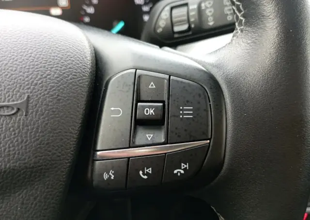 FORD Focus 1.0 EcoBoost Titanium ASS