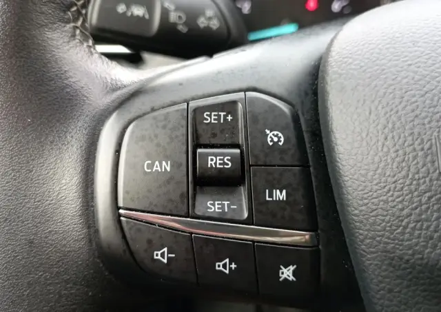 FORD Focus 1.0 EcoBoost Titanium ASS