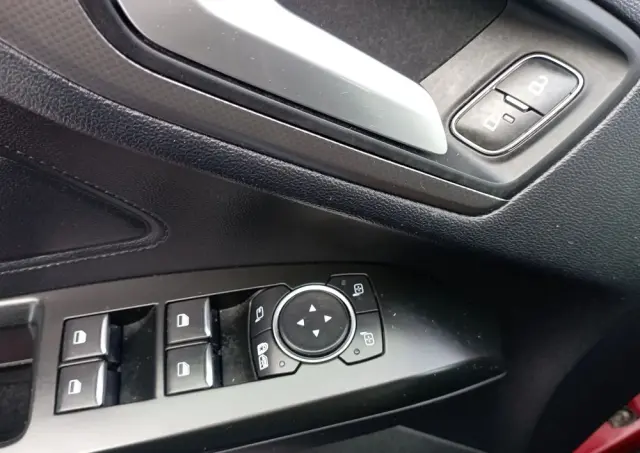 FORD Focus 1.0 EcoBoost Titanium ASS