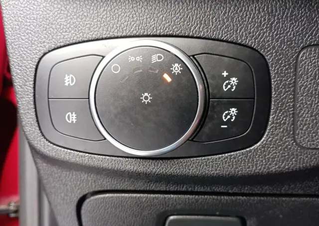 FORD Focus 1.0 EcoBoost Titanium ASS
