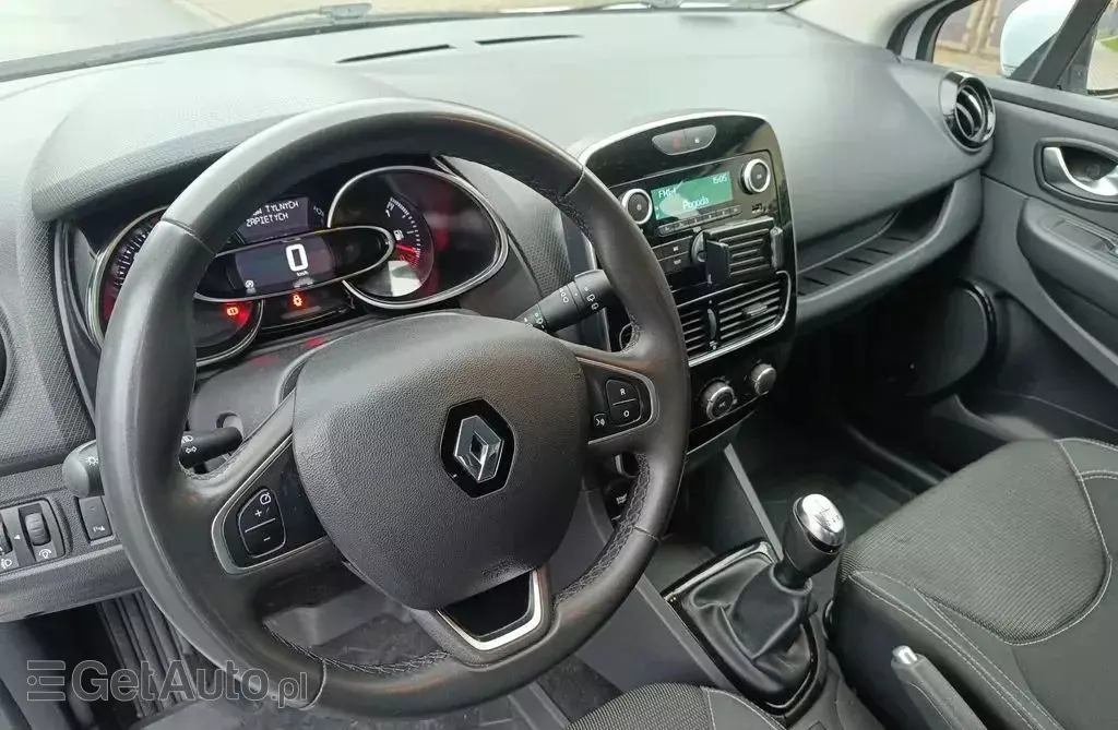 RENAULT Clio 