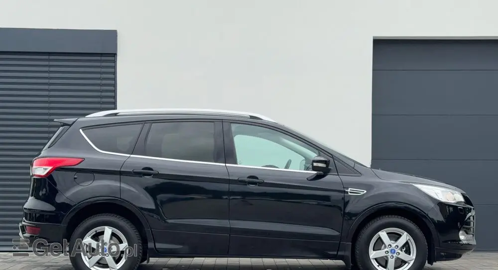 FORD Kuga 2.0 TDCi 2x4 Titanium