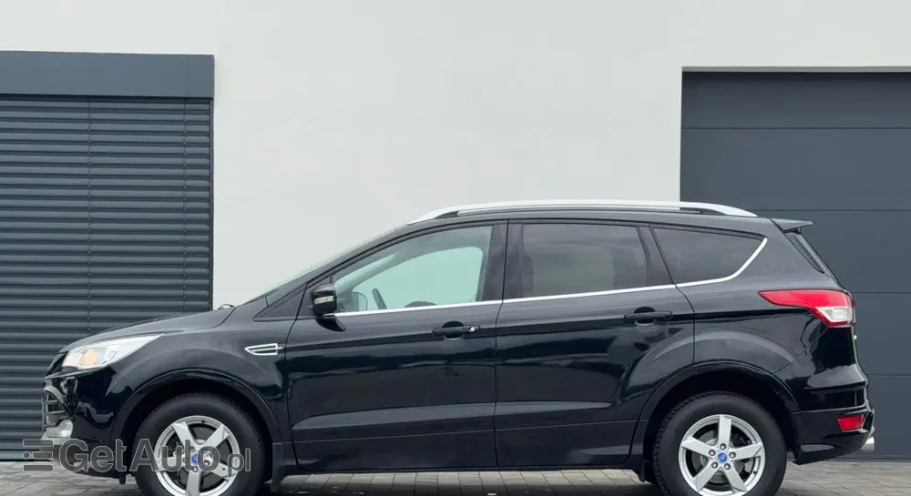 FORD Kuga 2.0 TDCi 2x4 Titanium