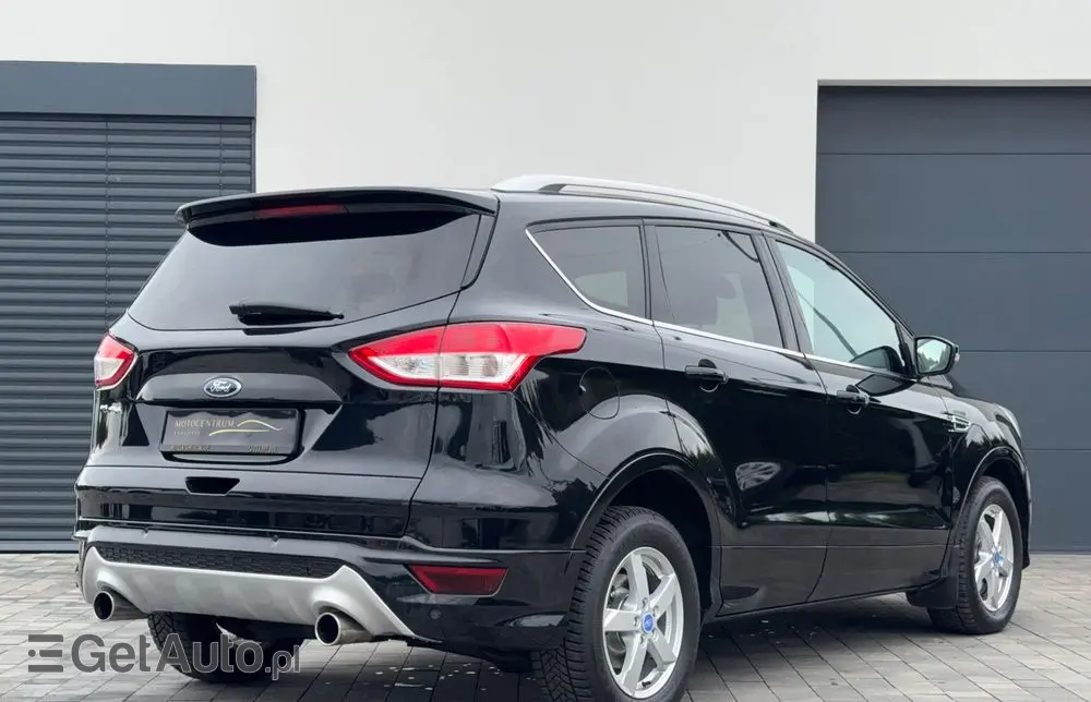 FORD Kuga 2.0 TDCi 2x4 Titanium